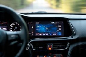 SmartDash infotainment, navigation in Malaysian car